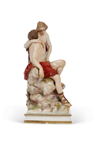 A MEISSEN PORCELAIN FIGURE GROUP OF DIANA AND ENDYMION - photo 5