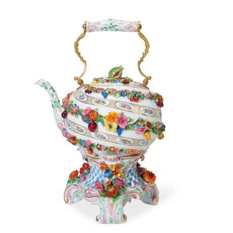 A MEISSEN PORCELAIN FLOWER-ENCRUSTED TEA KETTLE, COVER AND STAND - photo 1