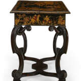 A GERMAN GILT AND JAPANNED CENTER TABLE - фото 3