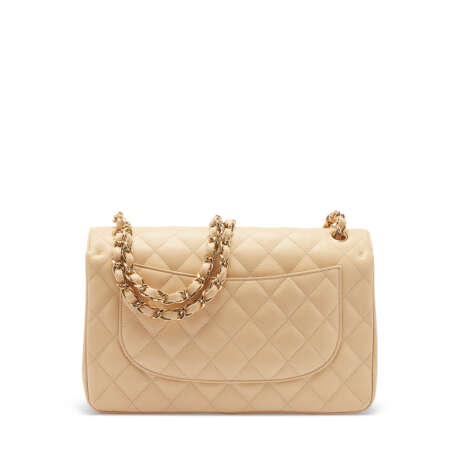 A BEIGE CAVIAR LEATHER JUMBO DOUBLE FLAP WITH GOLD HARDWARE - photo 3