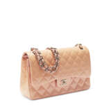 A LIGHT PINK PATENT LEATHER JUMBO DOUBLE FLAP WITH SILVER HARDWARE - Foto 2