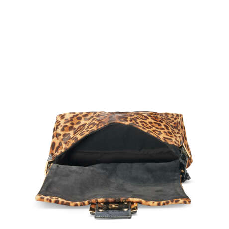 A LEOPARD PRINT PONY HAIR CALFSKIN & BLACK LEATHER MAMMA BAGUETTE WITH GOLD HARDWARE - photo 5