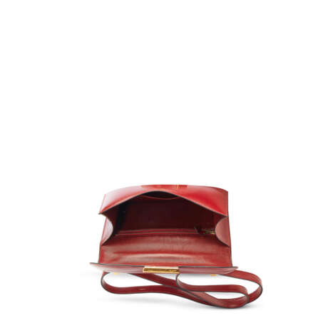 A ROUGE H CALFBOX LEATHER CONSTANCE 23 WITH GOLD HARDWARE - фото 5