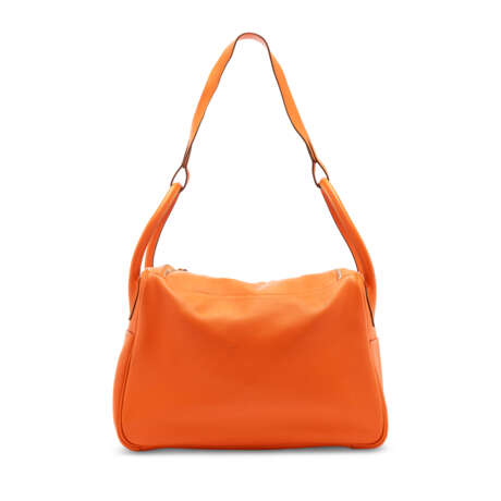 AN ORANGE H EVERGRAIN LEATHER LINDY 34 WITH GOLD HARDWARE - фото 3