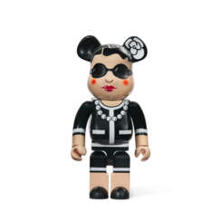 A PAINTED CAST VINYL COCO CHANEL 1000% BE@RBRICK