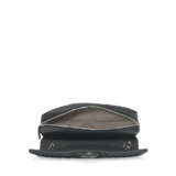 A BLACK CAVIAR LEATHER EASY FLAP BAG WITH SILVER HARDWARE - Foto 5