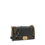 A LIMITED EDITION BLACK TWEED & LAMBSKIN LEATHER CLASSIC BOY WITH PALE GOLD HARDWARE - Foto 2