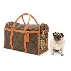 A CLASSIC MONOGRAM TOILE & LEATHER DOG CARRIER 50 WITH BRASS HARDWARE