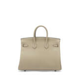 A LIMITED EDITION TRENCH & BOUGAINVILLIER TOGO LEATHER VERSO BIRKIN 25 WITH PALLADIUM HARDWARE - Foto 3