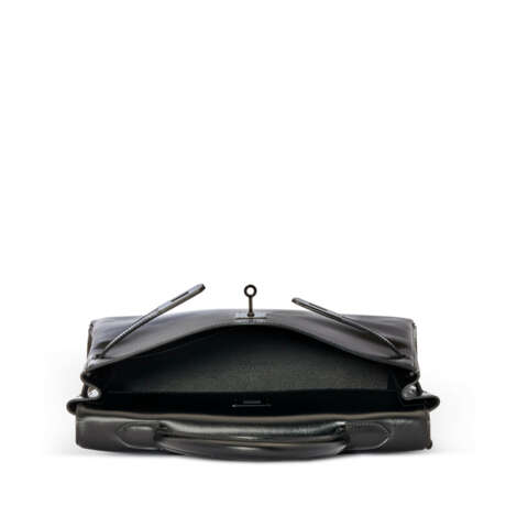 A LIMITED EDITION BLACK CALFBOX LEATHER RETOURNÉ SO BLACK KELLY 35 WITH BLACK PVD HARDWARE - фото 5