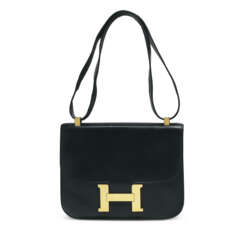 A BLACK CALF BOX LEATHER CONSTANCE 23 WITH GOLD HARDWARE