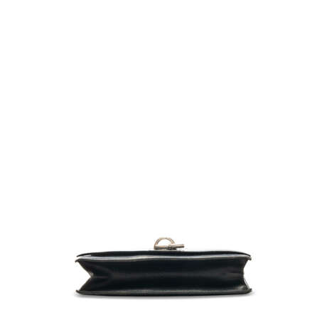 A BLACK CALFBOX LEATHER VICTOR BAG WITH SILVER HARDWARE - фото 4