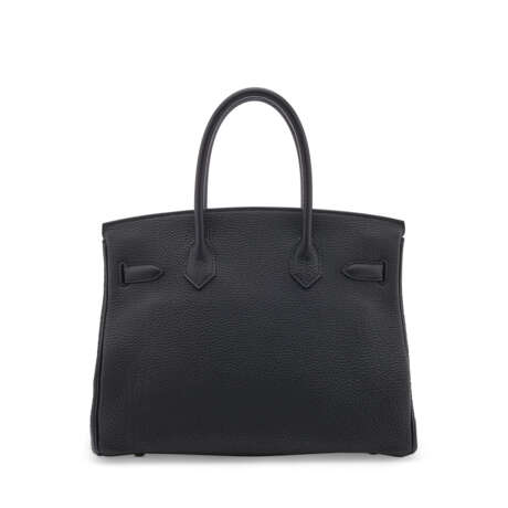 A BLACK FJORD LEATHER BIRKIN 30 WITH GOLD HARDWARE - фото 3