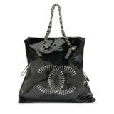 A BLACK PATENT LEATHER & STRASS BONBON TOTE WITH SILVER HARDWARE - фото 1