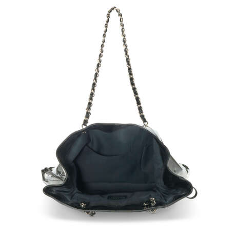 A BLACK PATENT LEATHER & STRASS BONBON TOTE WITH SILVER HARDWARE - фото 5