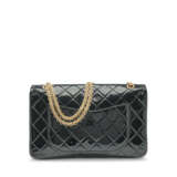 A BLACK PATENT LEATHER 2.55 REISSUE 227 DOUBLE FLAP WITH GOLD HARDWARE - фото 3