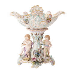 MEISSEN centerpiece with cupids, 1st choice, after 1850/60.