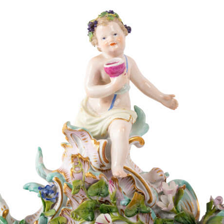 MEISSEN figure pendule 'Four Seasons' on pedestal with figure chandeliers, 1st choice, 19th c. - photo 20