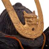 Iron helmet in the style of a 'Kabuto' samurai helmet. JAPAN, Meiji period (1868-1912). - Foto 8