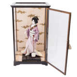 JAPAN Model doll of a geisha with a long-necked lute, 20th c. - фото 2
