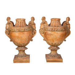 DECORATIVE PAIR OF FLOOR VASES IN EGYPTIAN STYLE