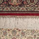 Oriental silk carpet. HEREKE, 20th century, 134x94 cm. - фото 1