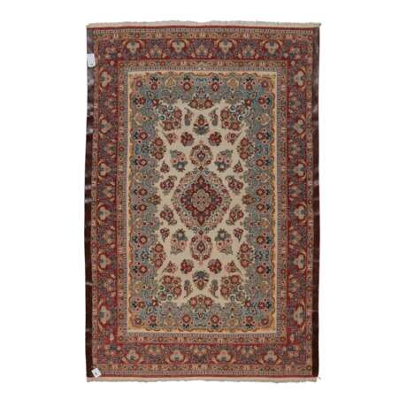 Oriental carpet. GHOM/PERSIA, 20th century, ca. 213x139 cm. - фото 2