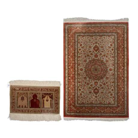 2 oriental carpets made of silk: - фото 1