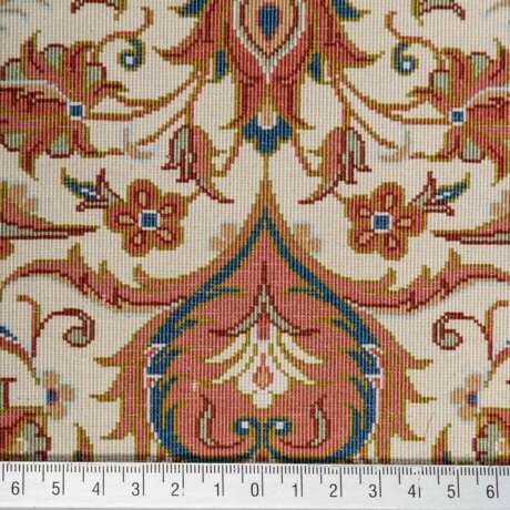 2 oriental carpets made of silk: - фото 5