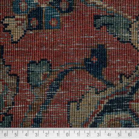 Hall/palace carpet. SAROUGH/PERSIA, 1st half of 20th century, ca. 510x300 cm. - photo 4
