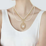 VAN CLEEF & ARPELS CULTURED PEARL AND DIAMOND PENDANT-NECKLACE - photo 2