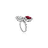 RUBY AND DIAMOND TWIN-STONE RING - фото 6