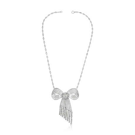 CARTIER BELLE ÉPOQUE DIAMOND BOW PENDANT-BROOCH WITH LATER ADDED NECKCHAIN - фото 5
