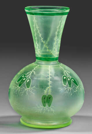 Jugendstil-Vase mit "Jungfer im Grünen"-Dekor - Foto 1