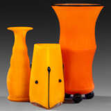 Kollektion von drei modernen Vasen - photo 1