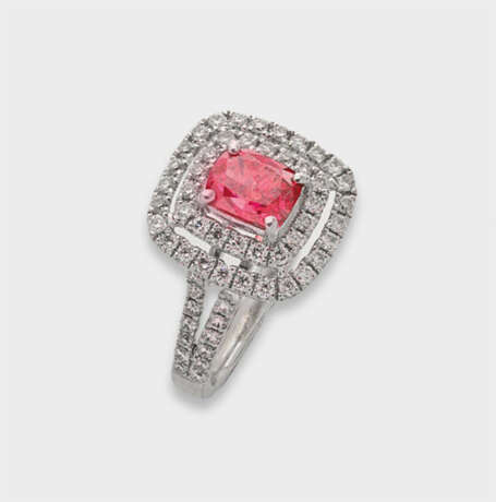 Hochfeiner Fancy Vivid Pink-Diamantsolitär-Ring - Foto 1