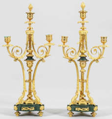 Paar elegante Louis XVI-Girandolen