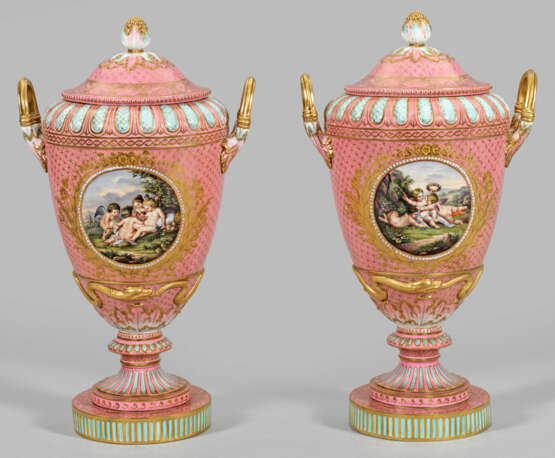 Paar Weimar-Vasen mit Puttendarstellung nach Rubens - photo 1