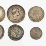 Konvolut Münzen und eine Medaille - Foto 1