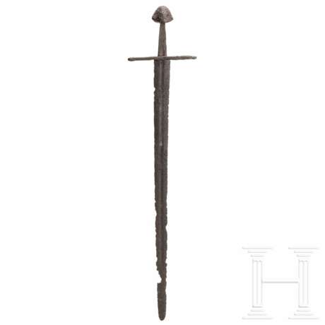 Ritterliches Schwert, deutsch, um 1100 - photo 1