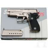 SIG Sauer P 225 - фото 1