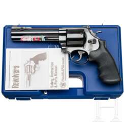 Smith & Wesson Mod. 29-5, "The .44 Classic Hunter", im Koffer
