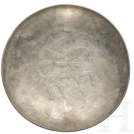 Silberschale mit Pferdedarstellung, sasanidisch, 4. - 7. Jhdt. - фото 1