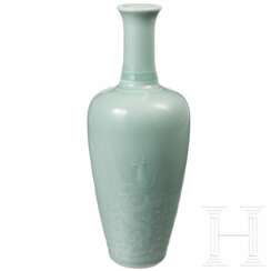 Kleine Seladon-Vase, China, wahrscheinlich 19./20. Jhdt.