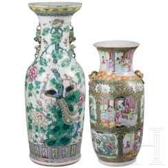 Zwei große Famille-rose-Vasen, China, wohl Guangxu-Periode