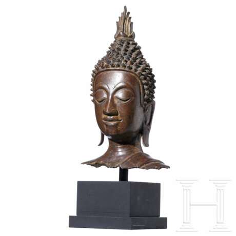 Buddha-Kopf aus Bronze, Nordthailand, wohl 18. Jhdt. - фото 1