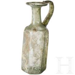 Große Glasflasche, römisch, 3./4. Jhdt. n. Chr.