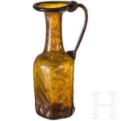 Glasflasche mit Henkel, römisch, 3. Jhdt. n. Chr.
