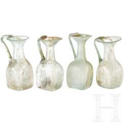 Vier Glasflaschen, römisch, 3./4. Jhdt. n. Chr.
