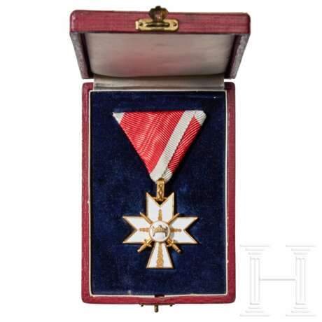 A Croatian Order of King Zvonimir 3rd Class with Swords - Foto 1